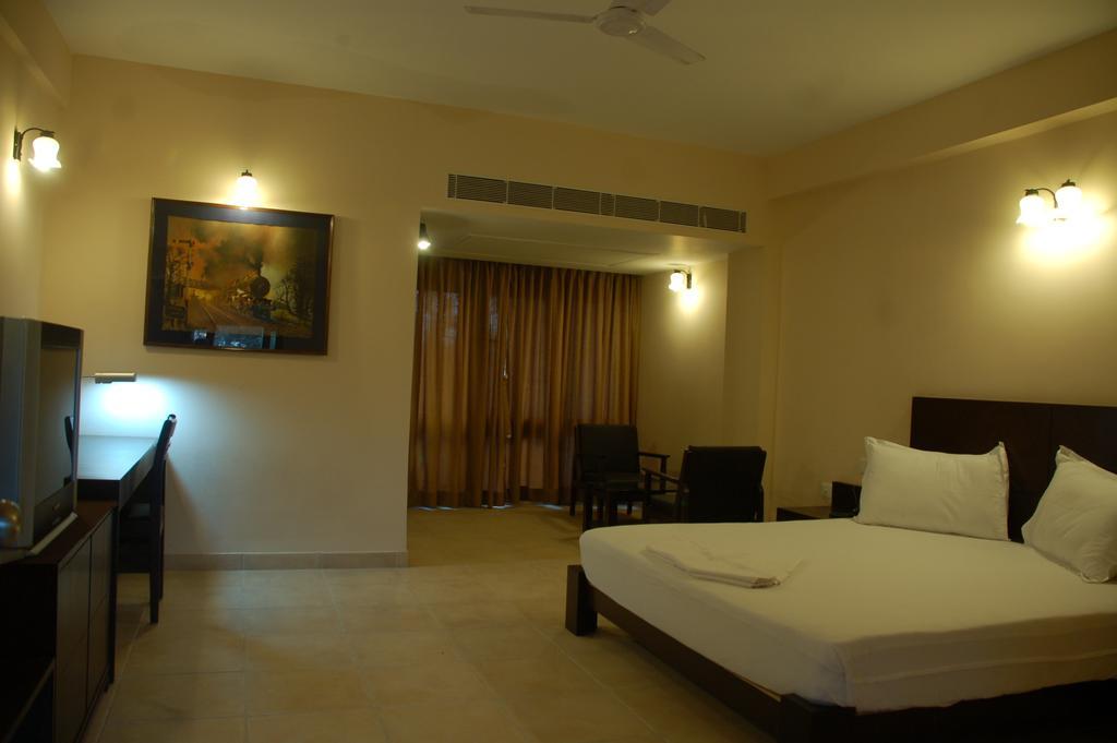Oyo 15149 Hotel Ajoy Minar Mandarmani Kamer foto