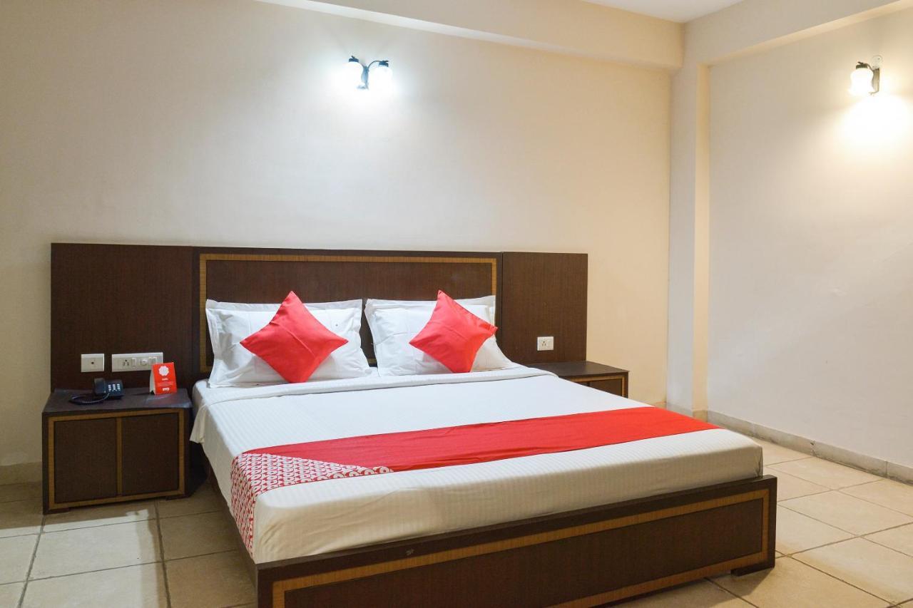 Oyo 15149 Hotel Ajoy Minar Mandarmani Buitenkant foto