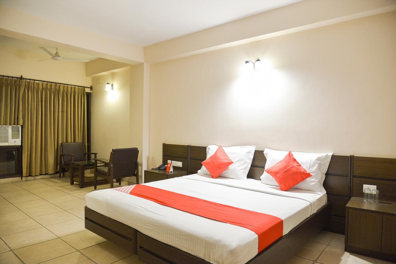 Oyo 15149 Hotel Ajoy Minar Mandarmani Buitenkant foto